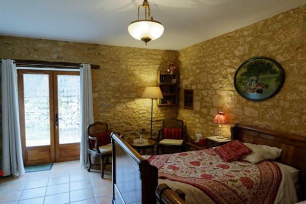 Chambres D'Hotes La Licorne Valojoulx Exteriör bild
