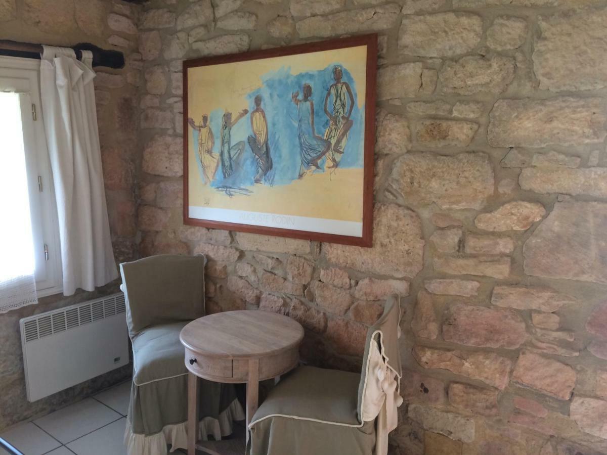 Chambres D'Hotes La Licorne Valojoulx Exteriör bild